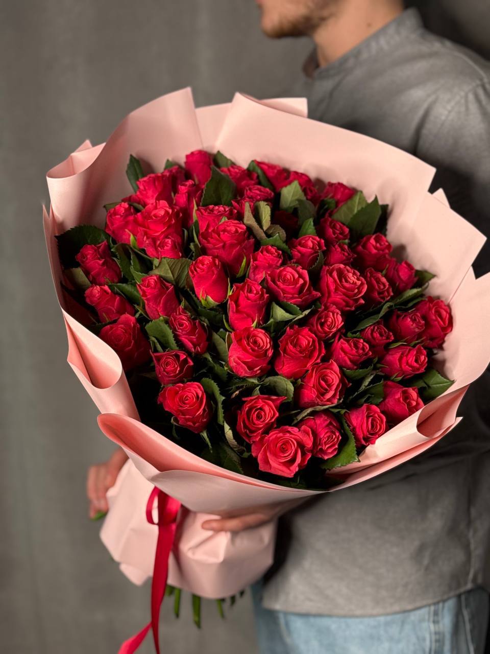 Букет из 51 малиновой розы №514