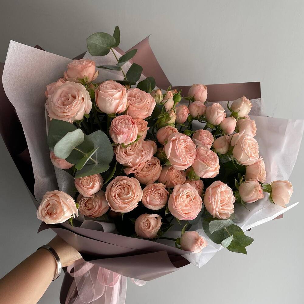 Кремовый Бомбастик кустовая